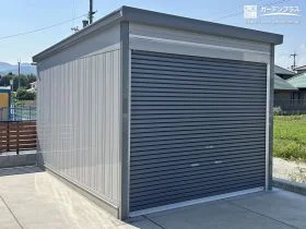 愛車を守り整備作業場にもなるバイクガレージ[施工後]