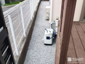 雑草が生えにくくすっきりした犬走り[施工後]