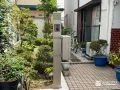 シンプルでスタイリッシュな機能門柱を玄関前に新設した工事