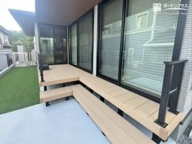 暮らしを広げるL字型ウッドデッキ[施工後]