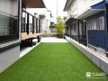 コンクリートと人工芝でメンテナンス性を高めたお庭
