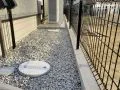 雑草対策万全の犬走り
