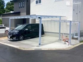 統一感のあるカーポートとサイクルポート[施工後]