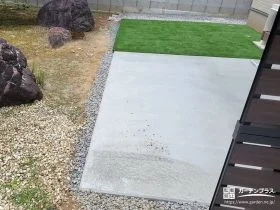 人工芝とウッドデッキで楽しむ主庭空間[施工後]