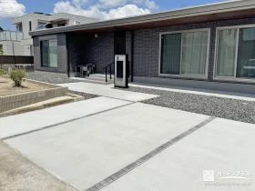 雑草対策も安心、平屋ならではの費用を抑えたモダンな新築外構