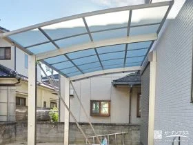 熱線遮断ポリカーボネート屋根で快適に使えるカーポート工事