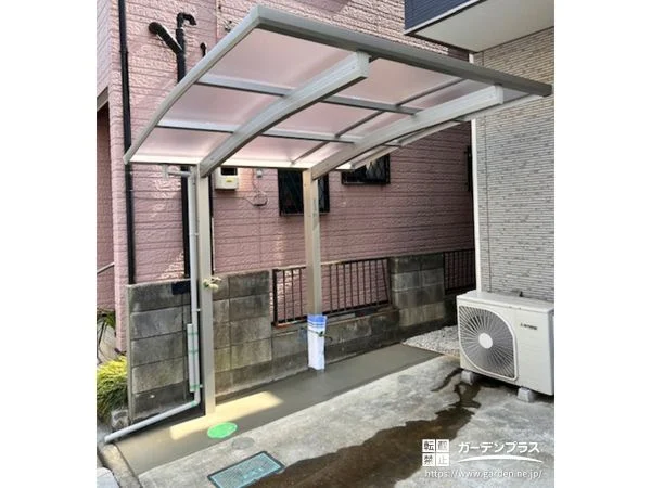 雨の日のお出かけも安心なサイクルポートと土間コンクリート工事