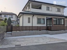 駐車がもっと楽になる駐車スペースの拡張リフォーム工事[施工後]