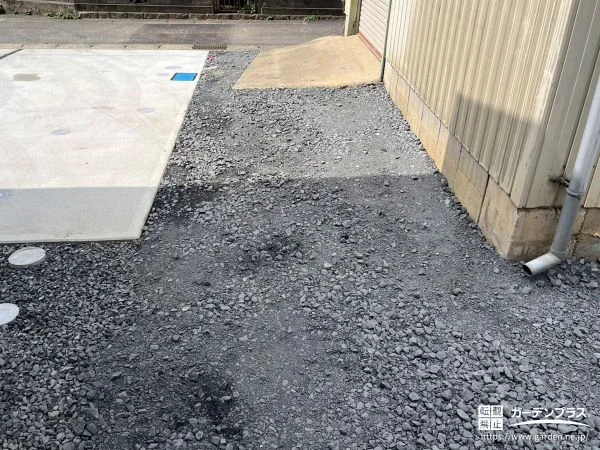 雑草対策で暮らしやすく整えたお庭の防草シートと砂利敷き工事