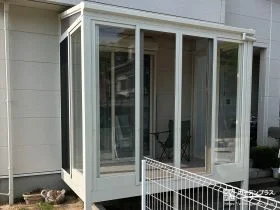 リビングとお庭を快適につなぐテラス囲いと階段を施工した工事