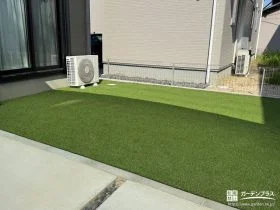 お子様が素足で駆け回っても安心なふかふかの人工芝敷設工事