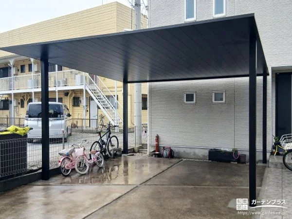 お車やお子様の自転車を雨に濡れずに保管できるカーポート工事