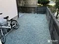 裏庭を雑草のない快適な空間へ整えた防草シートと砂利の敷設工事