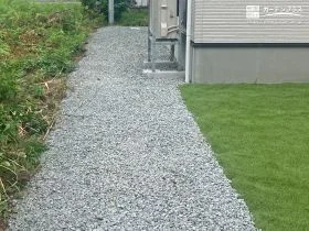 犬走りを整えてお住まいを清潔に保つ工夫[施工後]