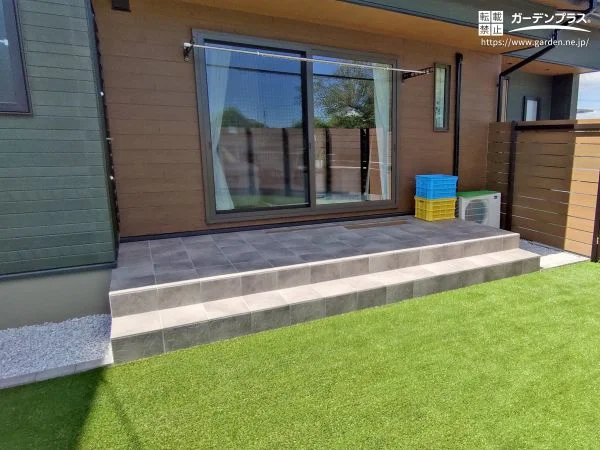 日常の中で便利に活躍するタイルデッキ