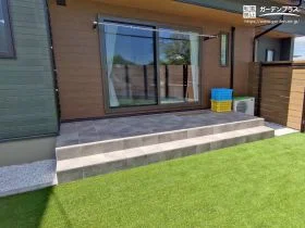 日常の中で便利に活躍するタイルデッキ[施工後]