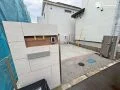 タイルと石で彩る華やかな新築外構