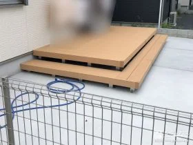 段床付きで小さなお子様のご使用も快適なウッドデッキ[施工後]