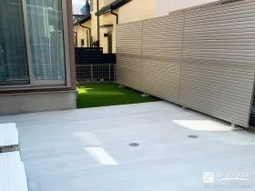 人工芝とコンクリートでお手入れしやすく快適に仕上げたお庭工事