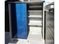 鮮やかなブルーのカラーが目を引く物置