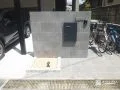 グレーの大判タイル門柱でつくる上品な玄関まわり