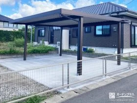デザイン性と視線をカットする役割を兼ね揃えたフェンス設置工事