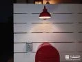 ベルモチーフが愛らしいレッド照明で彩る門まわり