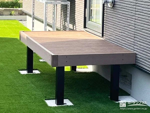 高級感と自然な風合いを楽しむリウッドデッキ