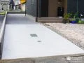 駐車スペースとお庭の敷地境界を綺麗に整えたリフォーム工事
