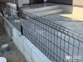圧迫感なく敷地を区切る境界フェンス