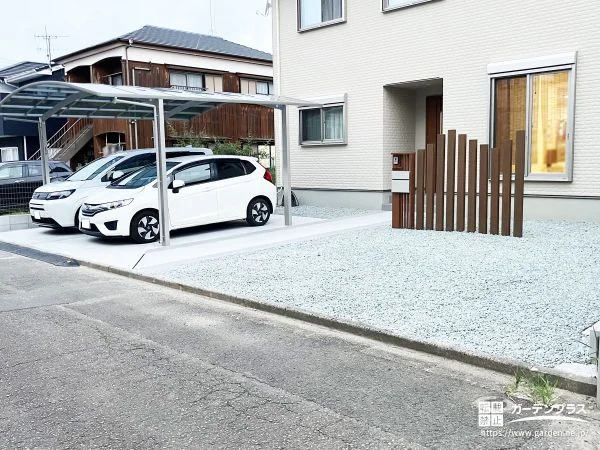 シンプルな構成ながら温かみのある新築外構