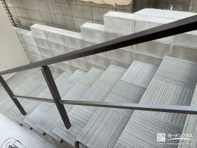手すりを取り付け階段の昇り降りを快適に[施工後]