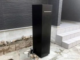 機能門柱と物置を設置してより暮らしやすい外構に整えた工事