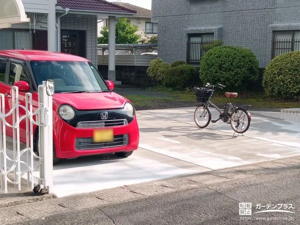 No.26945 ブロック塀を撤去して開放的な駐車スペースへリフォームした工事[施工後]