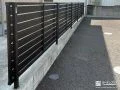 お住まいをぐっと引き締まった印象に整えるモダンなフェンス工事