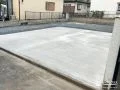 平らで足元が安定し快適にお使いいただける駐車スペース工事