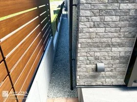 シンプルで機能的な犬走り[施工後]