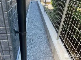 雑草の生えにくい犬走り[施工後]