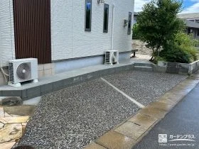 お住まいを整った印象にするブロックの土留め[施工後]