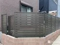 フェンスと門扉の設置によりお子様がのびのびと過ごせるお庭工事