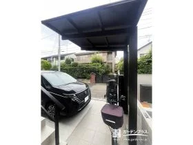 雨の日も安心、玄関まわりを快適にするサイクルポート[施工後]