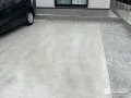 既存部分になじむ仕上がりにした駐車スペースのコンクリート工事