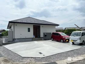 広い敷地も管理のしやすさを大切にした新築外構