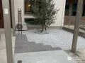 モダンな印象を演出するタイルでお手入れしやすく整えたお庭工事