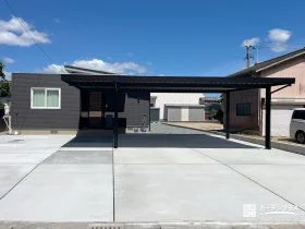 雪国でも安心。心地よく暮らせるシンプルな新築外構