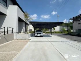 高低差のあるお庭を縮小した駐車スペース増設工事