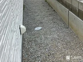 雑草の生えにくい犬走り[施工後]