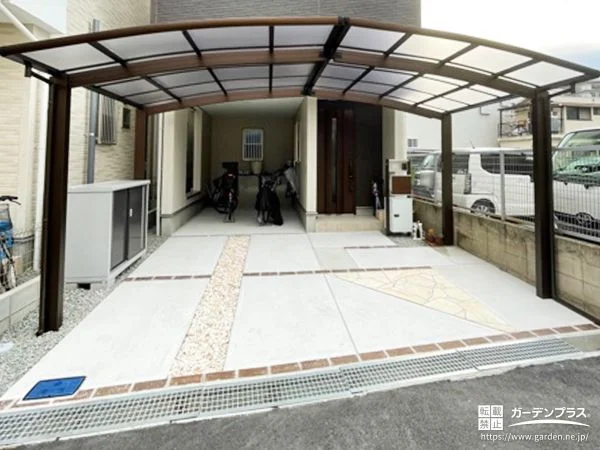 落ち着いた色調で統一させて仕上げたカーポートと物置の設置工事