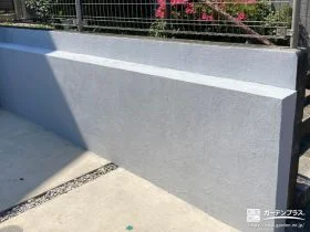 ジョリパット塗装を施した既存塀[施工後]