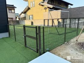 戸建ての庭で愛犬とのびのび遊べるドッグランの拡張リフォーム工事